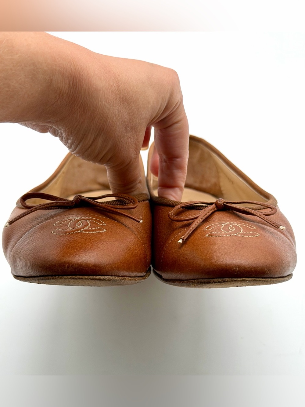 Chanel CC Cap Toe Caviar Leather
Bow Ballet Flats Brown EU 39 US 8.5 - Picture 8 of 12